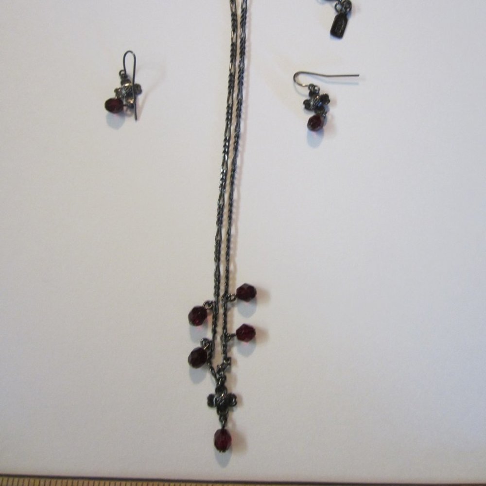 VINTAGE-1928  Red & gunmetal Set